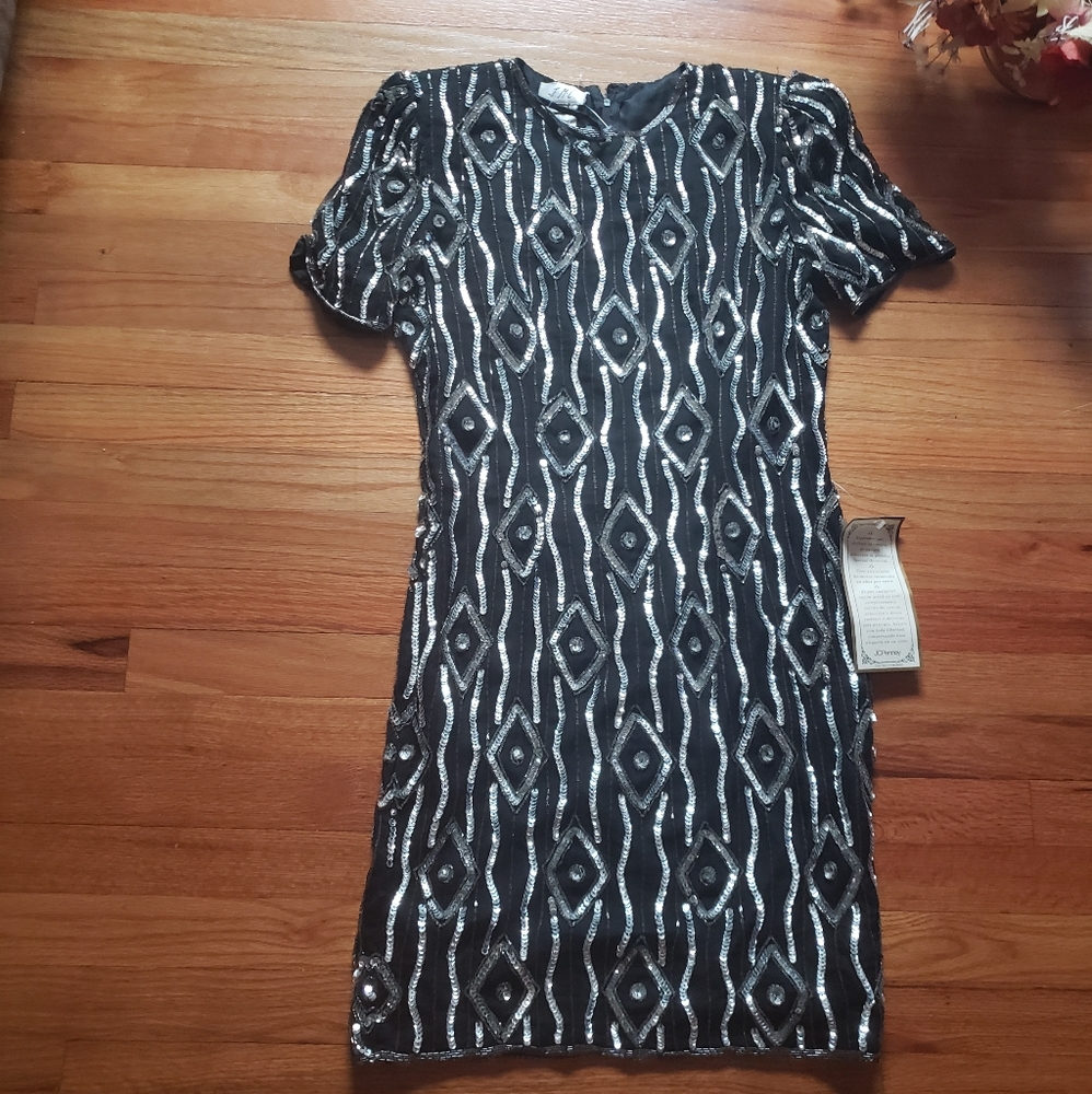 JMC Medium Beaded Sequin Dress  Black Short Sleeve Silk Cocktail  party Wear NWT